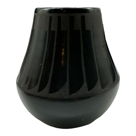 San Iledefonso Elizabeth Lovato Pottery, telluride gift shop