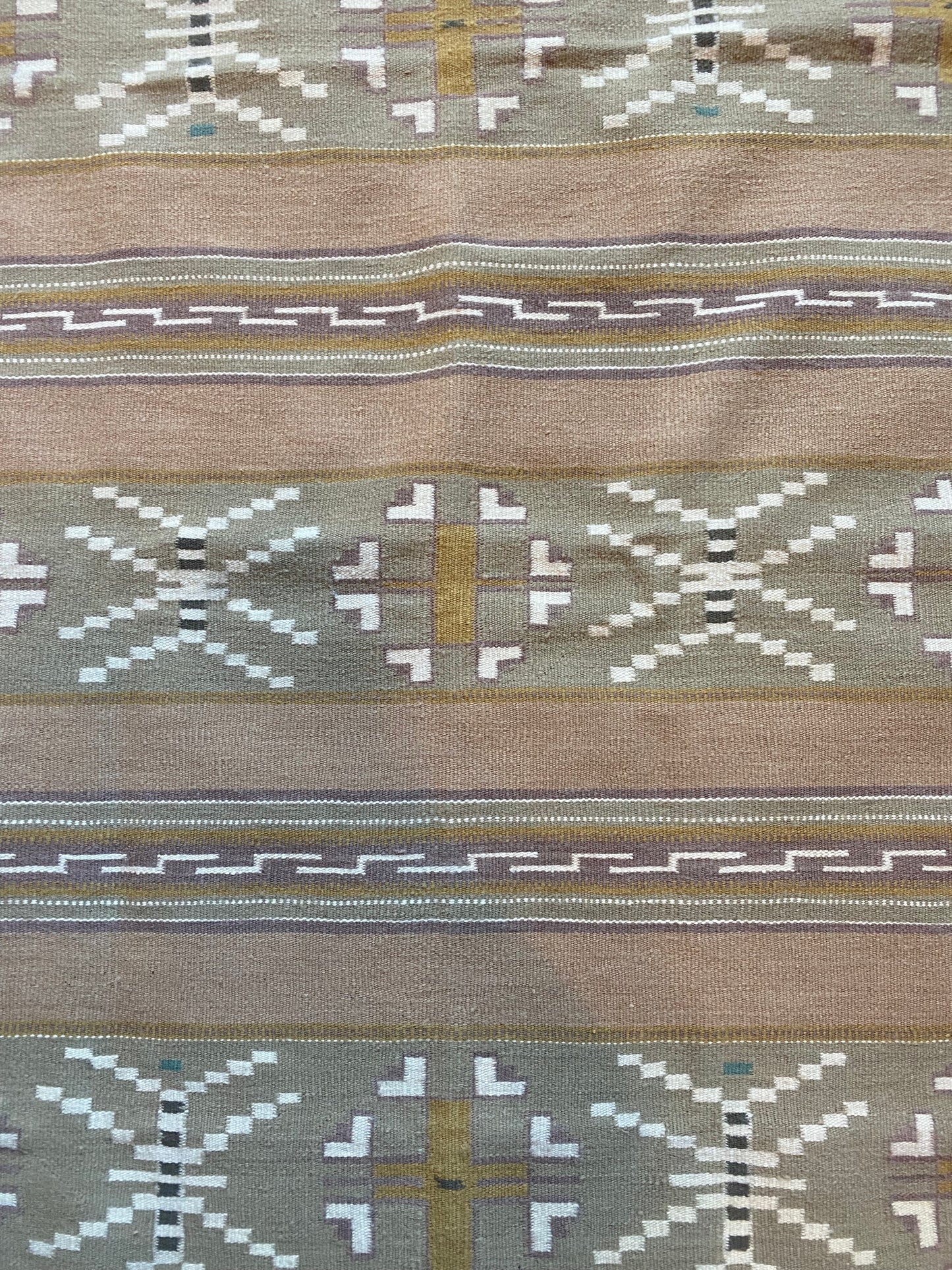 Elizabeth Roanhorse Wide Ruins Weaving 42" x 60.5"