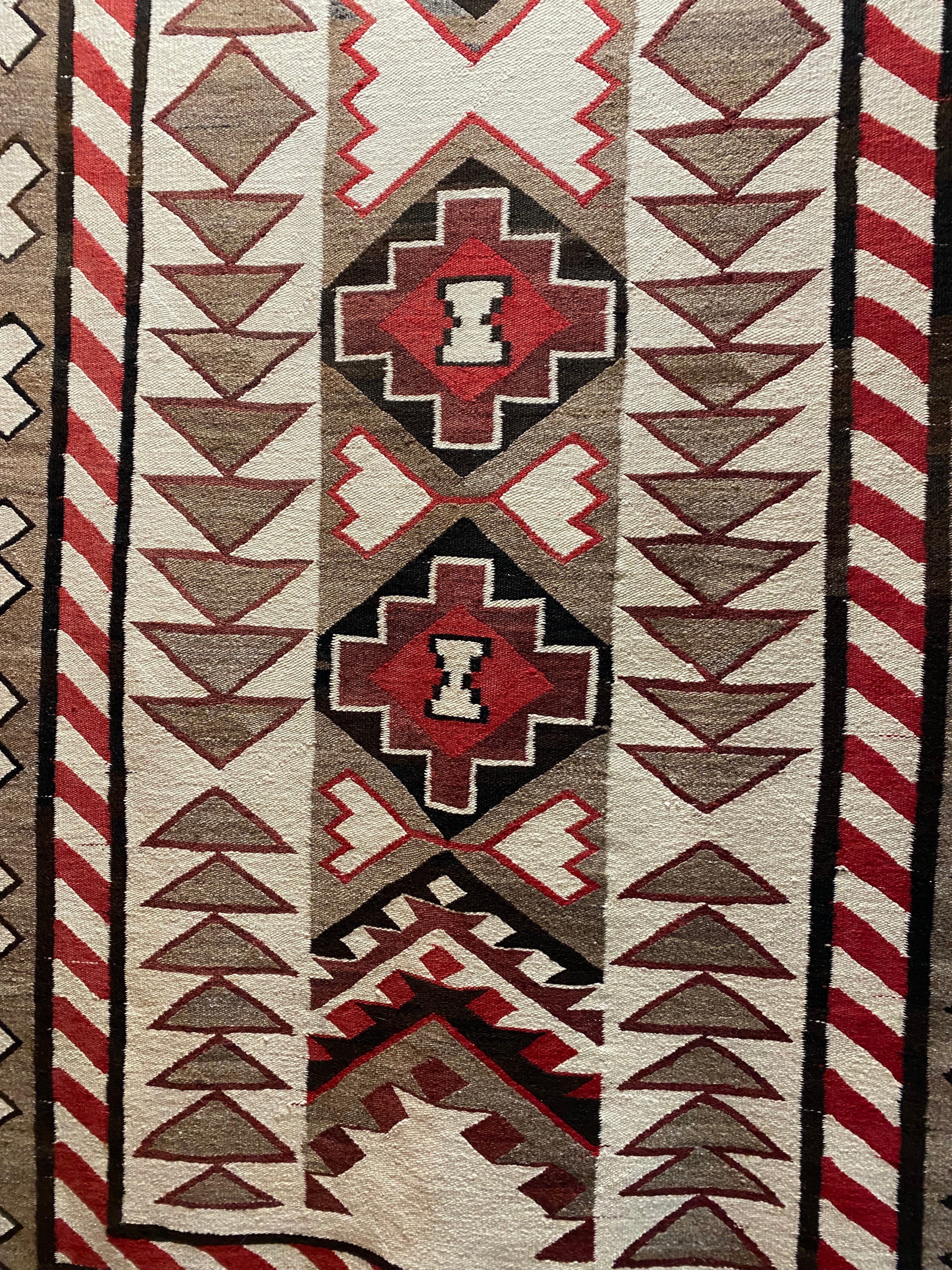 Vintage Regional - 46" x 106"