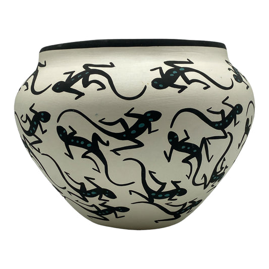 Lizard Acoma Pottery